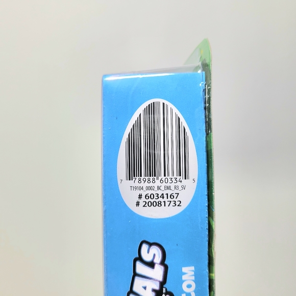 Hatchimals Season 1 Colleggtibles | 4 Pack + Bonus (4 in-Egg and 1 Out-of-Egg) - Picture 4 of 6